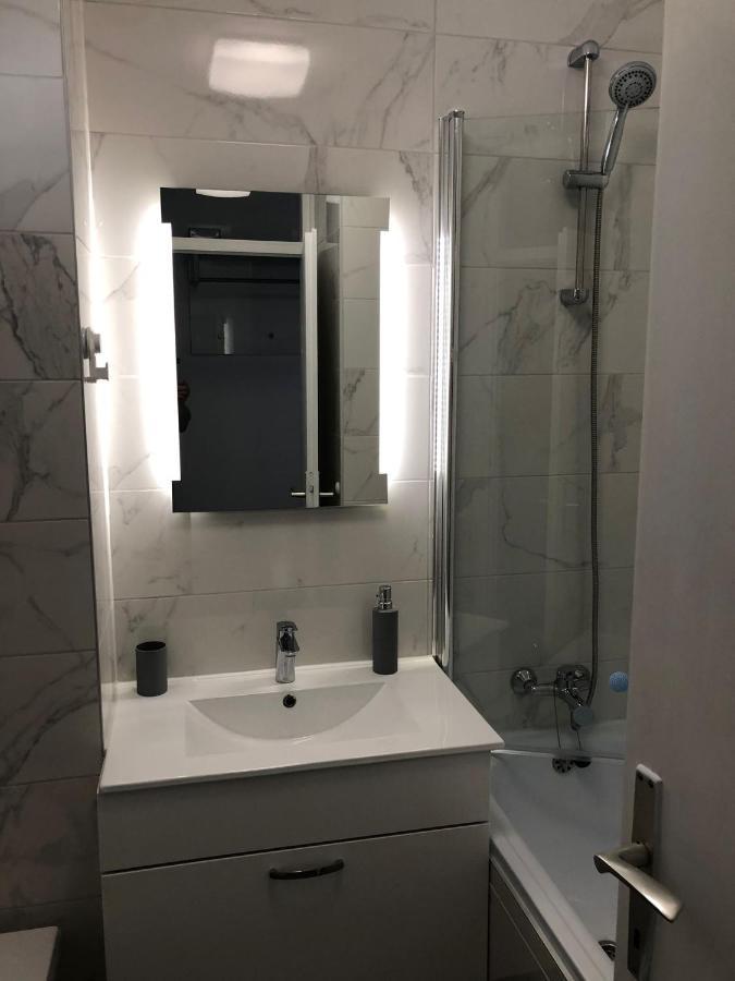 Apartman Valinor Miholascica 外观 照片